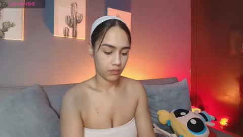 Emily  online show from September 12, 12:51 pm