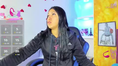       online show from March 23, 12:32 pm