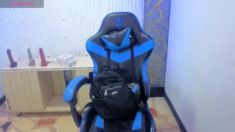       online show from September 11, 12:28 pm