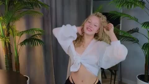 emily shepard online show from November 25, 2:43 am