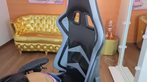 emily_smith_t online show from July 3, 12:32 pm