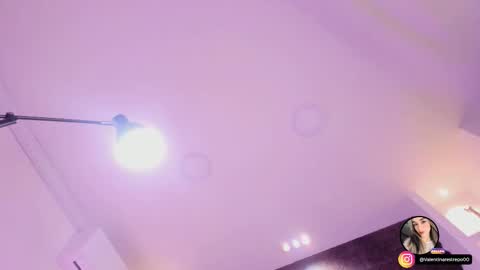 emilyallen_1 online show from February 13, 5:33 am