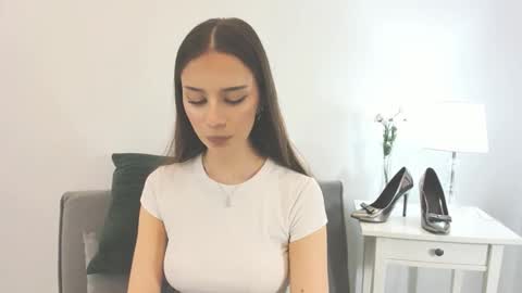 EmilyCharming online show from February 18, 9:20 pm