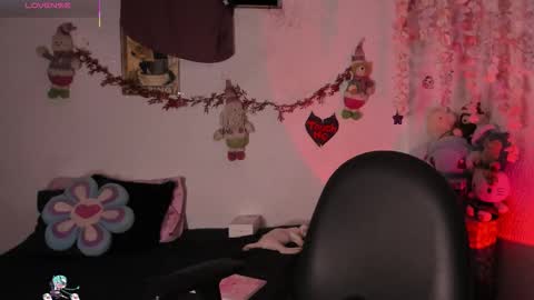 Emily online show from December 23, 4:29 am