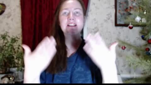 EmilyDoth online show from February 6, 6:21 pm