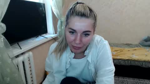 emilyfork online show from May 15, 4:25 pm