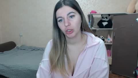 emilyfork online show from February 16, 5:44 pm