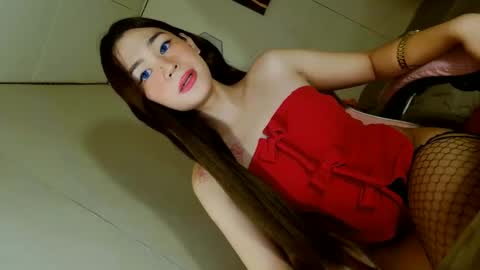 ariane online show from November 1, 9:41 am