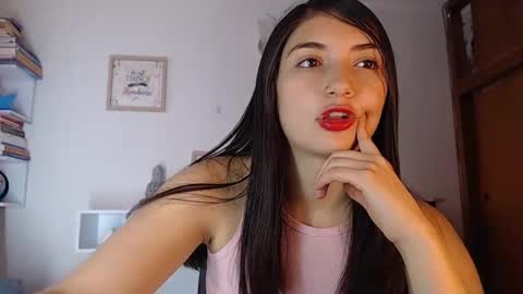 Snapshot of emilyjangcandy_ chatting on February 12, 4:44 pm Emily Jang online show from February 12, 4:44 pm