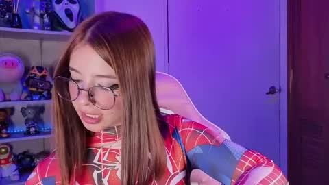 VALEEEN online show from November 10, 3:59 pm