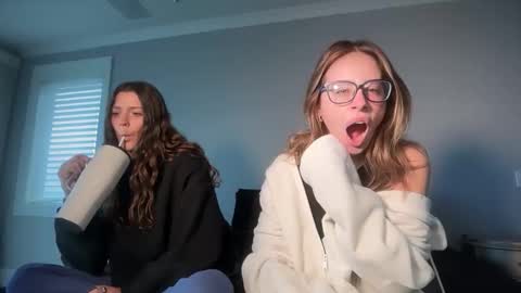 emilyparkerrr online show from February 9, 5:27 pm