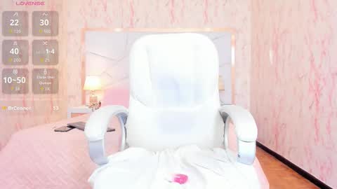 Emily  2200 - 600GMT-5 online show from March 12, 8:56 pm