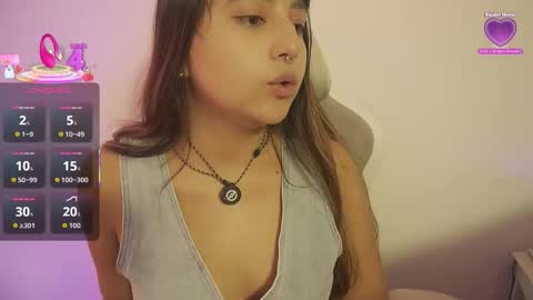 Snapshot of emitaa17228 chatting on September 19, 7:06 pm emma online show from September 19, 7:06 pm