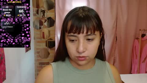 Snapshot of emitaa17228 chatting on February 2, 7:25 pm emma online show from February 2, 7:25 pm