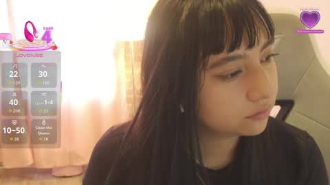 emma online show from April 8, 10:02 pm