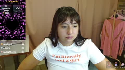 Snapshot of emitaa17228 chatting on January 6, 1:09 am emma online show from January 6, 1:09 am