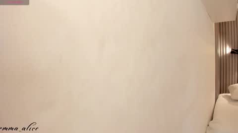 Alice online show from October 6, 12:01 pm