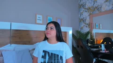 Emma  online show from May 12, 7:06 am