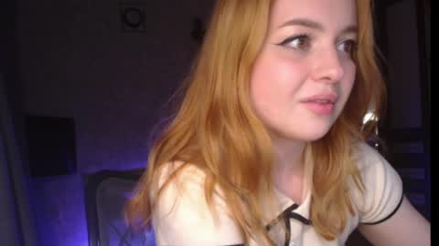 Emma and July online show from May 22, 11:00 pm