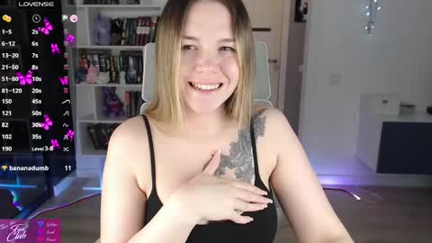 Emma online show from April 23, 9:16 pm