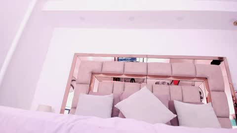 Emma Castillo online show from April 8, 10:24 pm