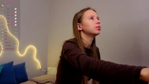 Emma online show from May 30, 1:37 am