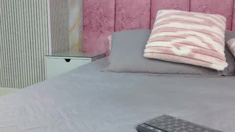 Emma online show from March 4, 3:03 am