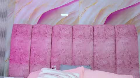 Emma online show from April 15, 3:21 am