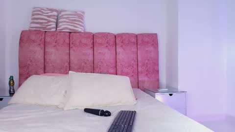 Emma online show from December 2, 3:16 am