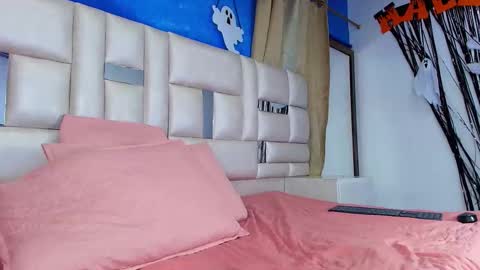 Emma online show from October 15, 3:21 am