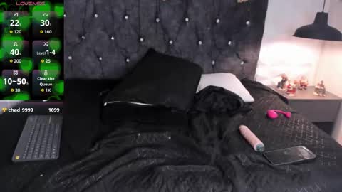 emma_dl2 online show from December 19, 6:14 pm