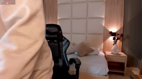 E M M A online show from September 17, 2:37 am