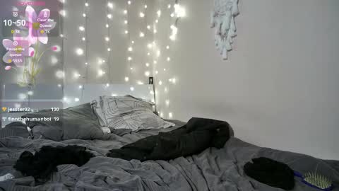 emma_just online show from September 29, 9:41 am