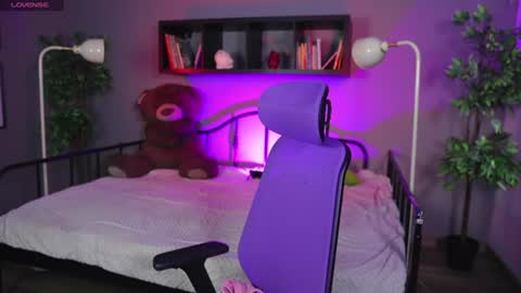 Emma online show from June 17, 8:47 pm