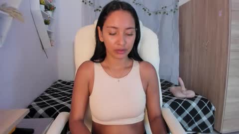 Emma online show from November 20, 7:22 pm