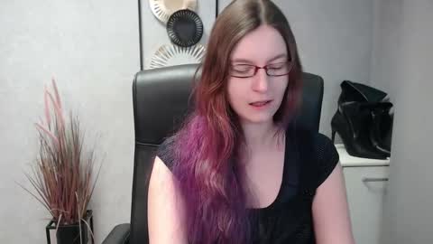 emma online show from February 18, 6:37 am