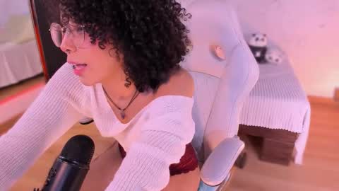     online show from November 21, 10:57 am