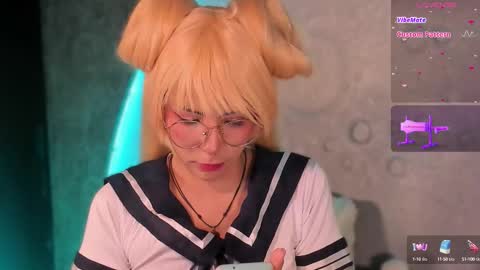     online show from October 21, 10:20 am