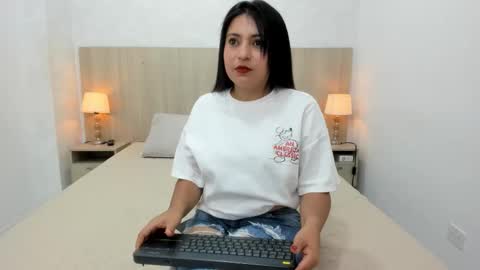 Emma Riveros online show from January 16, 12:14 pm