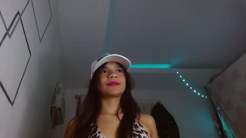 emma online show from April 19, 8:44 pm