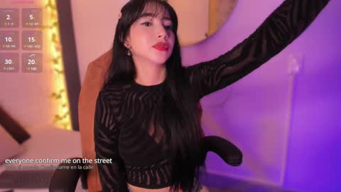 emma_woods__ online show from December 27, 12:34 pm