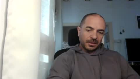 Ariel online show from February 1, 6:00 am