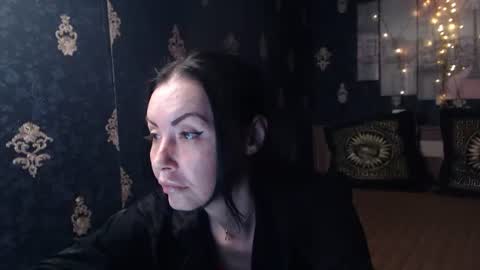 EmmaGoldX online show from March 6, 7:57 pm