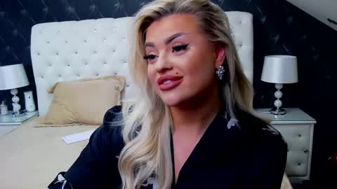 Emma Mavis online show from February 11, 11:53 am