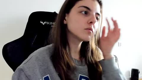 Emma online show from April 3, 11:50 am