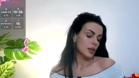 Emma online show from May 10, 7:09 pm