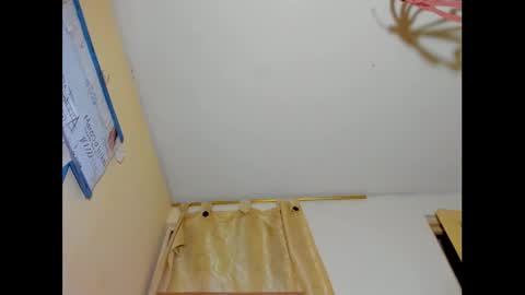 hi im emmalina welcome to your happy place online show from September 21, 12:36 am