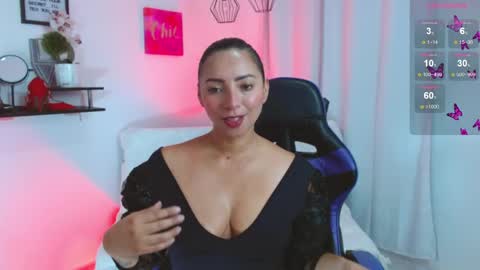 Emmi Cam online show from April 17, 1:24 pm