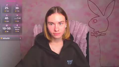 Emmi online show from March 5, 7:28 am