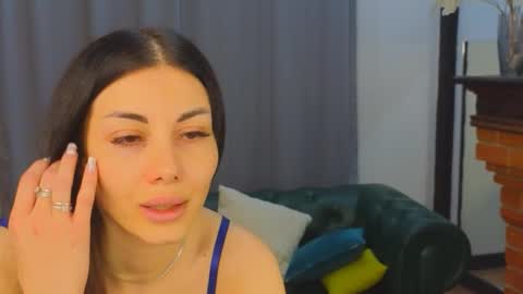Snapshot of emmi_swon chatting on October 14, 8:56 pm Mia online show from October 14, 8:56 pm